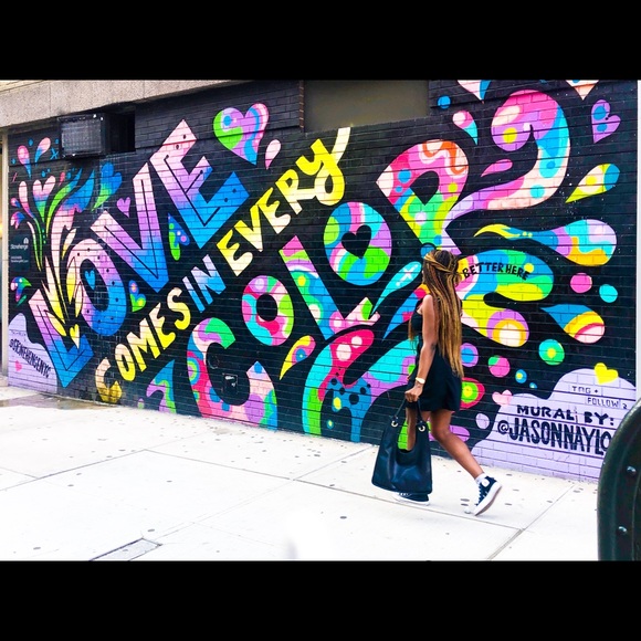 Meet your Posher, Raven - Picture 3 of 4